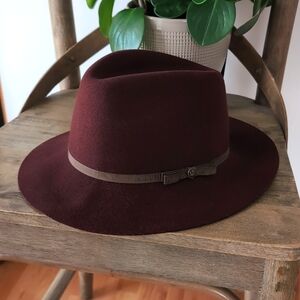 Lise Meitner Burgundy Goorin Bros Hat Wool Medium